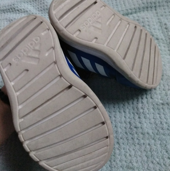 ❗️(removing soon send offers) Adidas shoes 7 - Picture 4 of 7